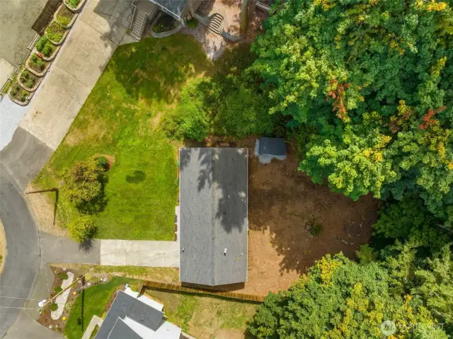 This overhead shows the property from the loop, front & backyard. A total of .3 acres.