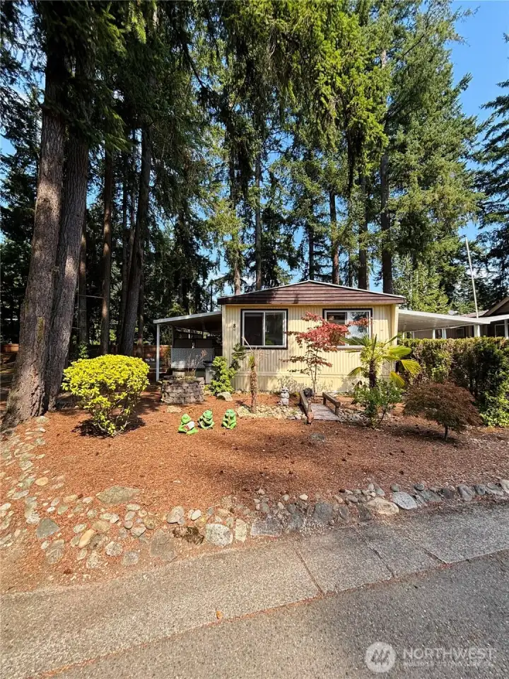 Nice corner lot with privacy