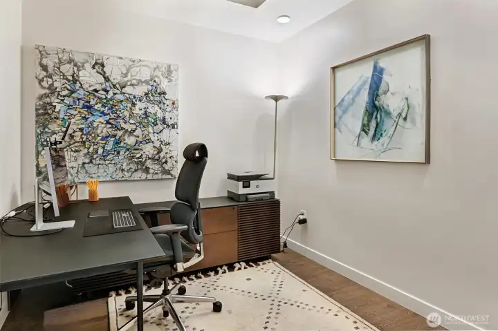 Use this flex second bedroom/office space for whatever life demands!