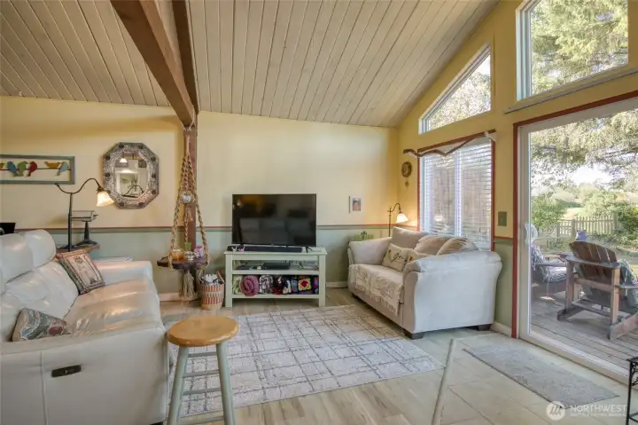 Light & Bright Living Space