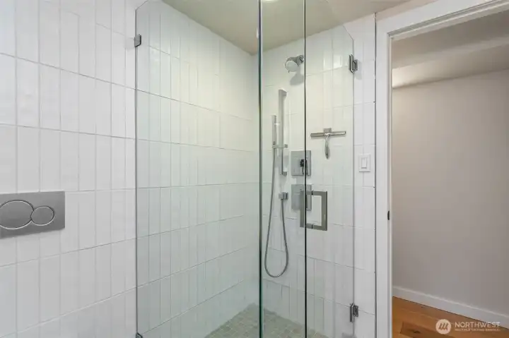 2 well-appointed bathrooms with designer fixtures.