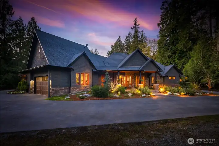 A perfect blend of Pacific Northwest Contemporary style and classic Craftsman charm, this custom home offers warm natural finishes, inviting architecture, and a truly timeless feel.