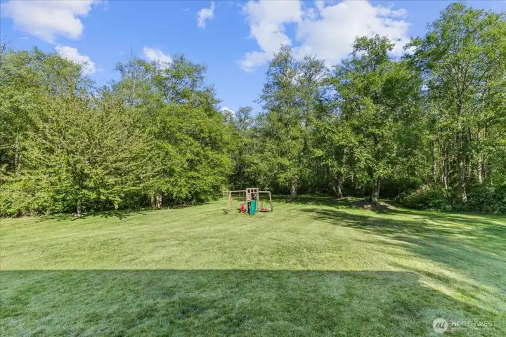 spacious yard