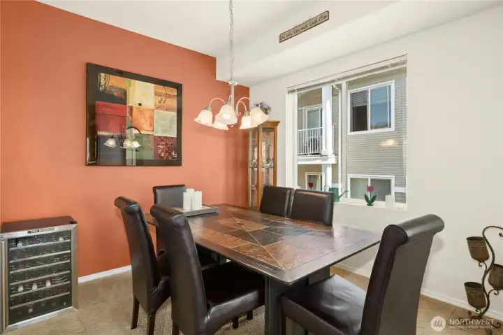 Dining room.