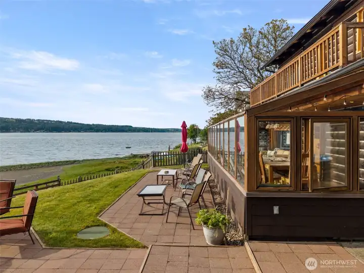 The waterside patios are amazing! Lots of places to entertain and unwind and access the water.