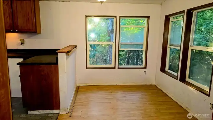 Dining2nd Bathroom Dining2nd Bathroom