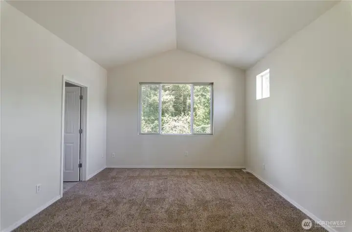 Primary Beroom no furniture.