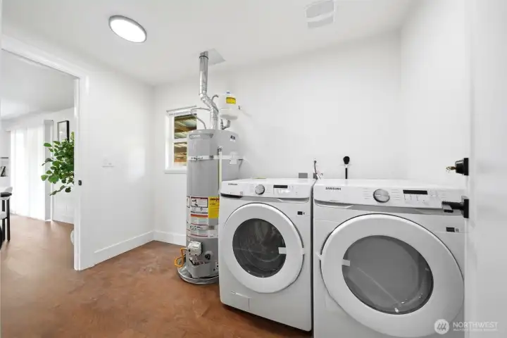 Laundry room with new washer/dryer