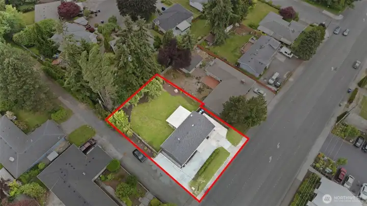 Fully fenced lot for your 4 legged friends
