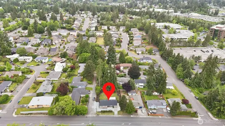 NO HOA and huge lot