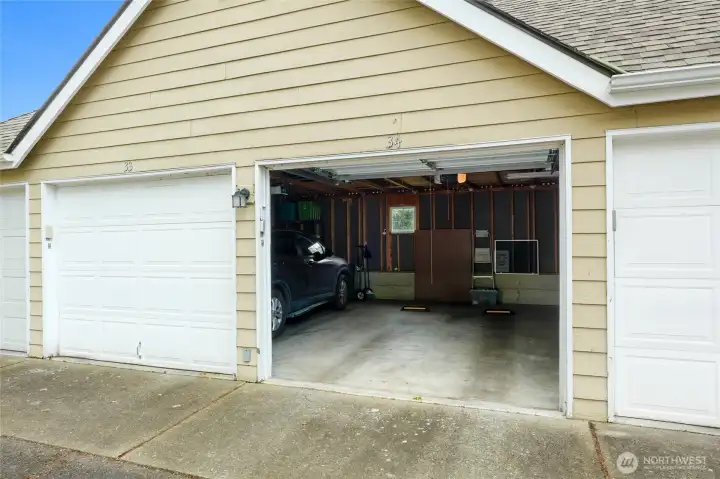 Detached Garage