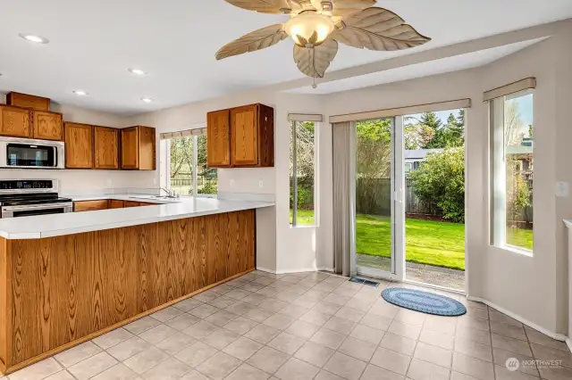 Nook/Kitchen Eating Space