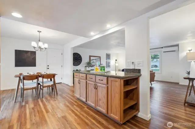 Plenty of cabinet space and storage in the kitchen