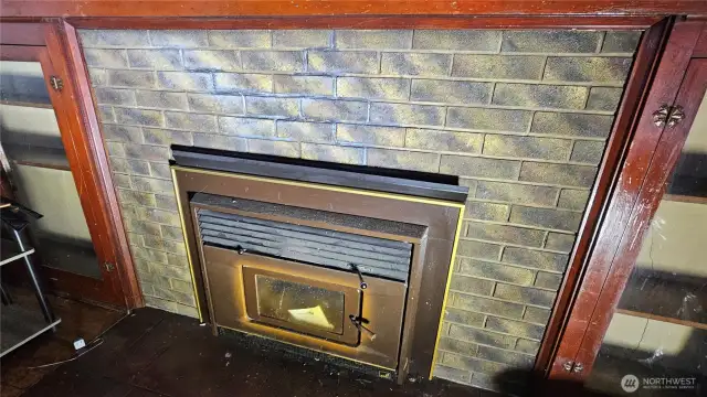 LR fireplace