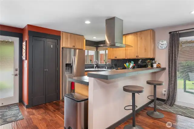 Another view of the eat-in kitchen