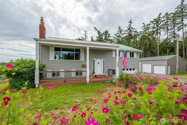 Welcome to charming 1345 Arnold Road!