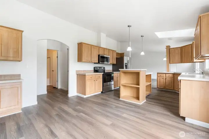 Hallway to 2 bedrooms and full bath.