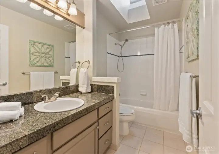 Large Full Bath