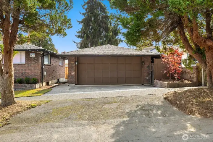 Detached double garage.