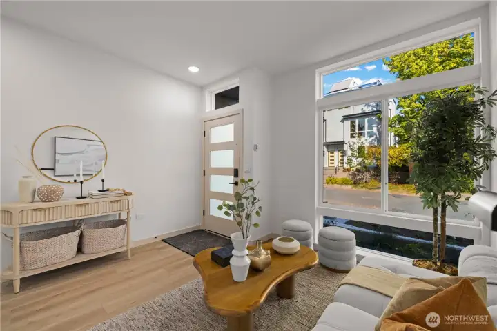 Photos are of a similar model for illustrative purposes.