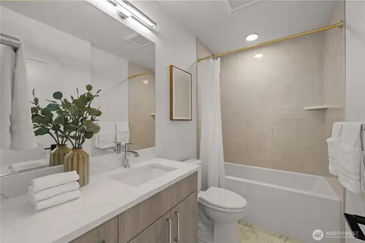 Photos are of a similar model for illustrative purposes.