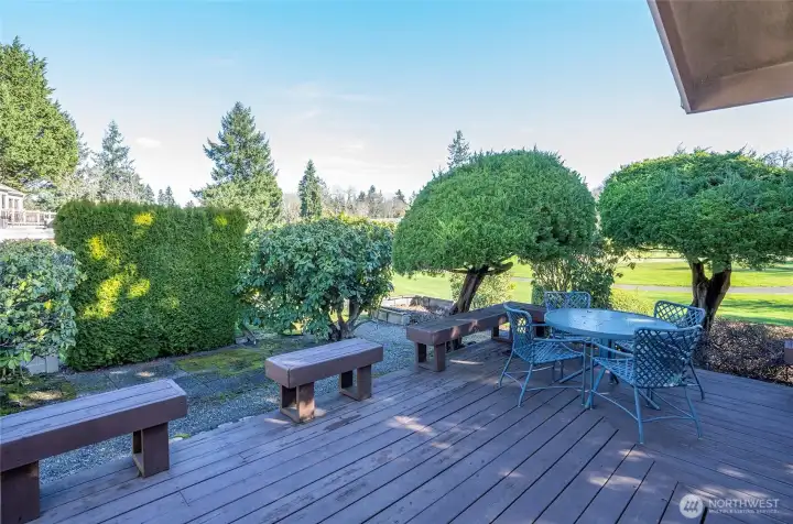 Lovely outdoor entertaining