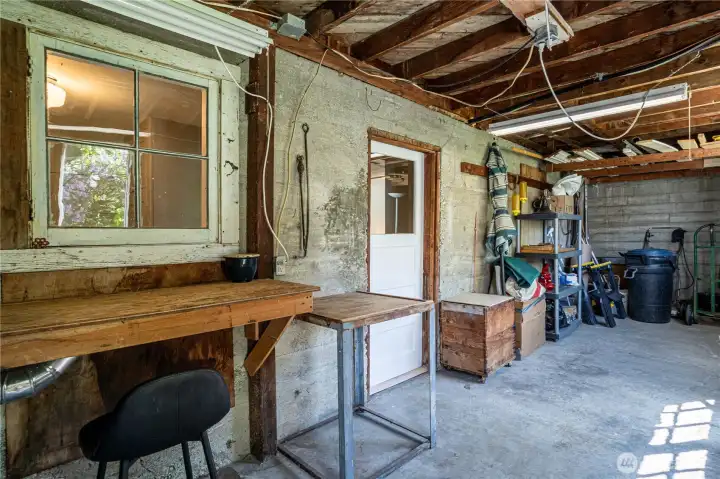 Workshop with outside entrance to patio