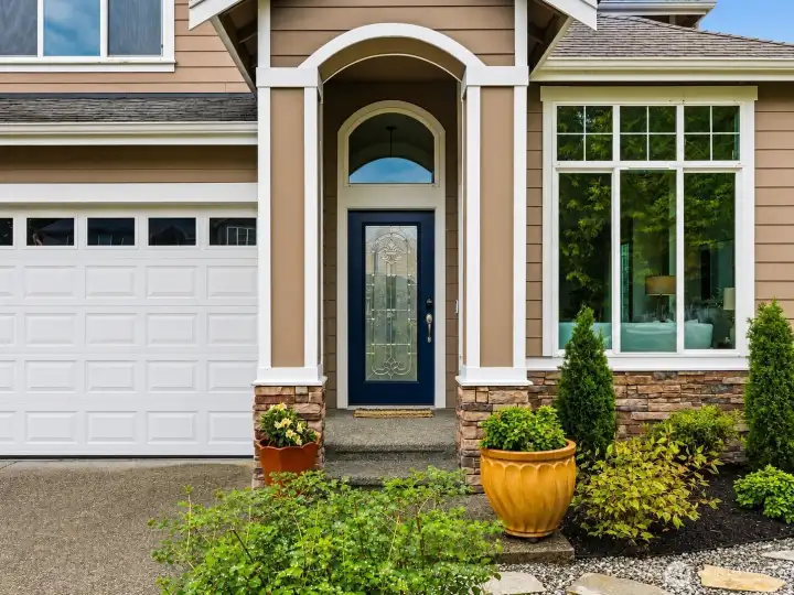 Inviting entry sets the tone for the home’s comfortable and thoughtful design. Inviting entry sets the tone for the home’s comfortable and thoughtful design.