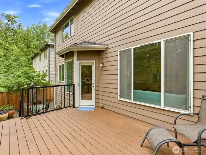Seamless indoor-outdoor living with patio, deck, and backyard access. Seamless indoor-outdoor living with patio, deck, and backyard access.