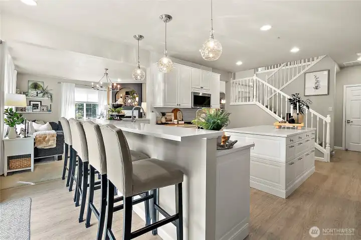 Expansive breakfast bar!