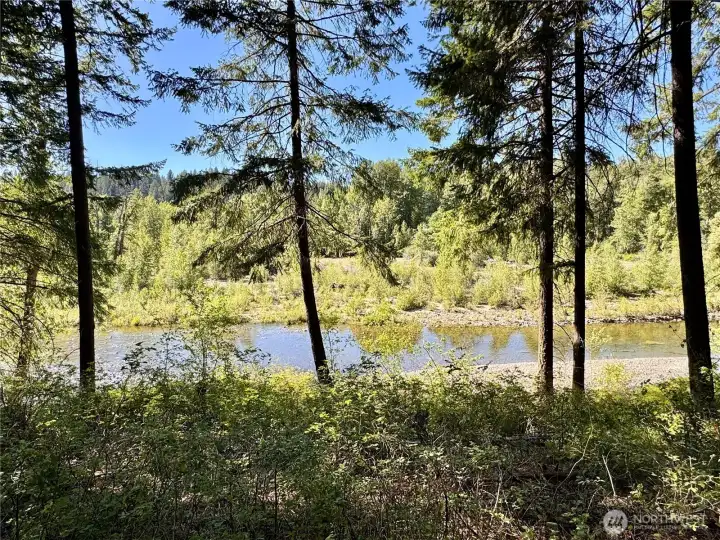 Relax, explore, and enjoy the beauty of your own private stretch of riverfront paradise.