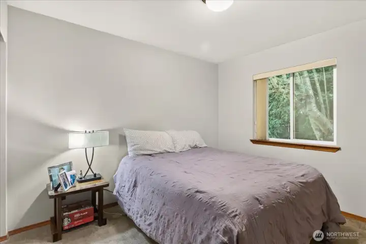 Second bedroom.