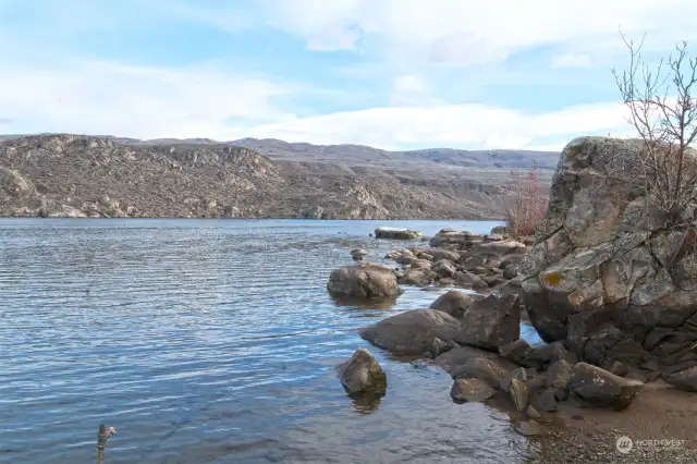 Private river access - shared with Big River, Coyote Rapids and Lazy Lightning Long Plats.