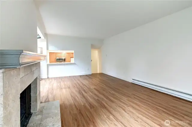 Looking from the slider to the kitchen bar top