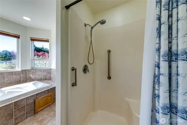 Convenient shower in the primary bathroom