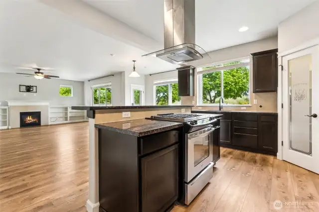 Kitchen / Living