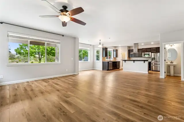 Living Room / Kitchen