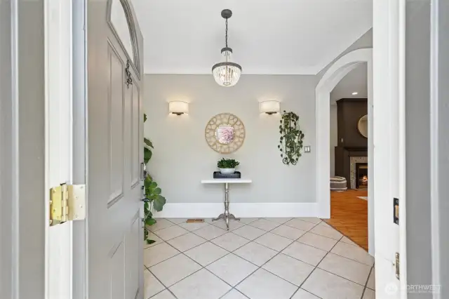 With the perfect blend of modern updates and original character, you'll realize this is the one you've been waiting for from the moment you walk in the door. The large entryway greets you, and welcomes you in.