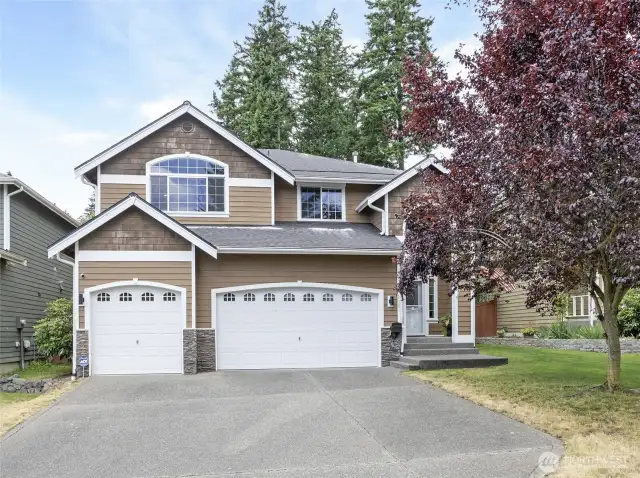 Welcome Home to This Beautiful Gem in Sought-After Bonney Lake!