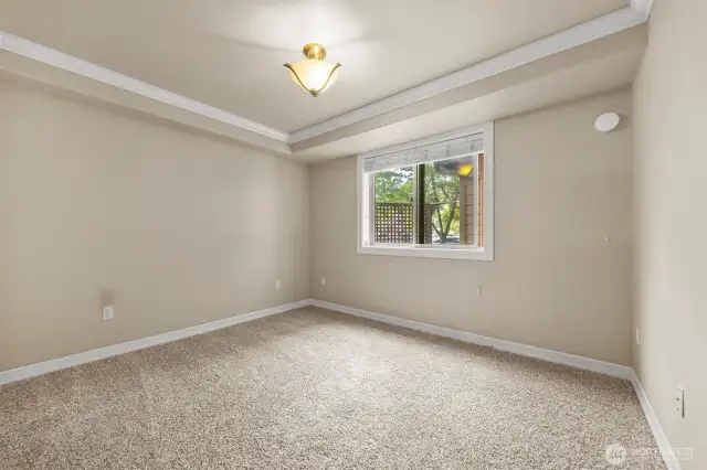 Second bedroom.
