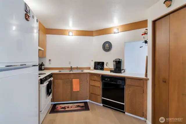 Nice kitchen with pass through window.