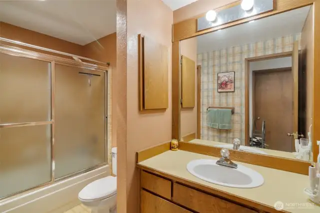 Full bath.