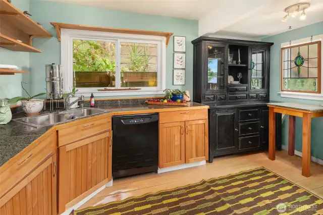 Kitchen laid out to provide maximum counter space with room for more!