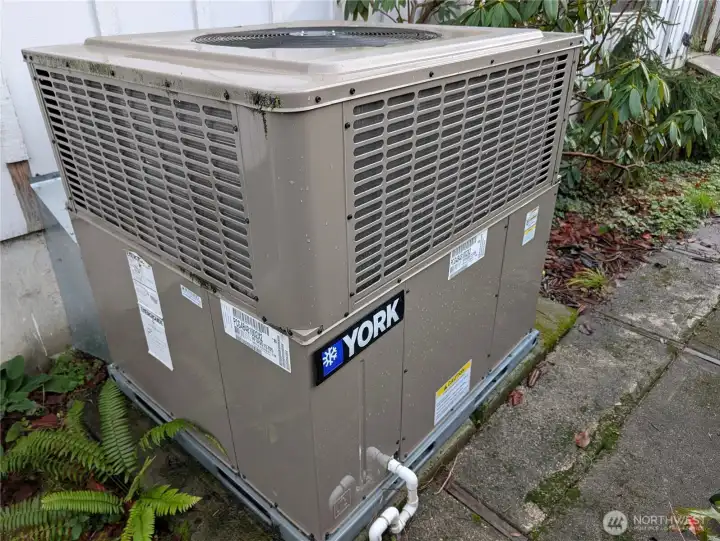 Heat Pump. Welcome to #11214 34th Ave E, Tacoma WA 98446. 3200+sf, 4+ br, 3 ba, 1.1 fenced acres.