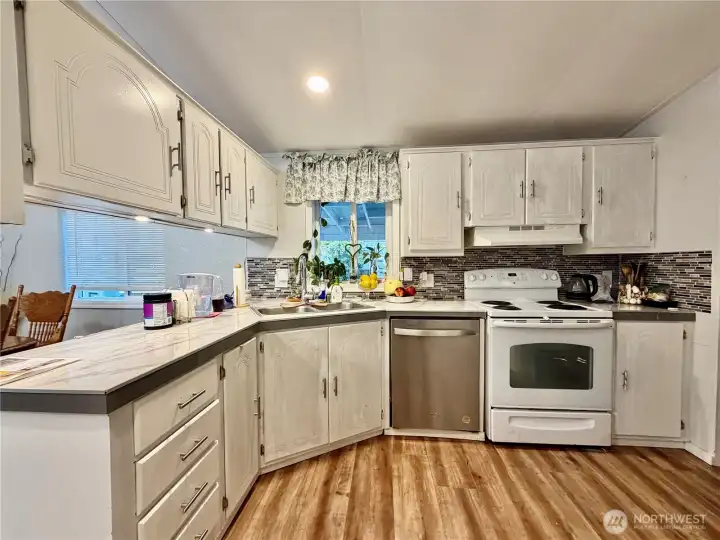 Good space to work around the kitchen.