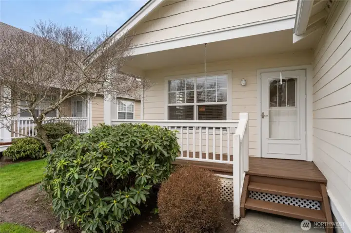 Such a welcoming front porch!