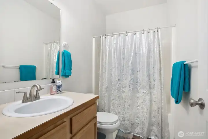 This second full bathroom is perfect for guests and family...