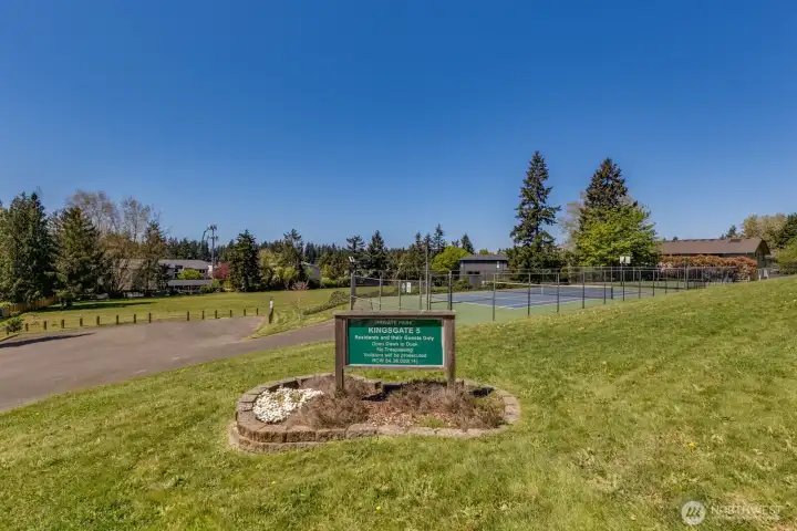 Kingsgate 5 HOA annual dues of $583.00 includes the neighborhood park with sports court.