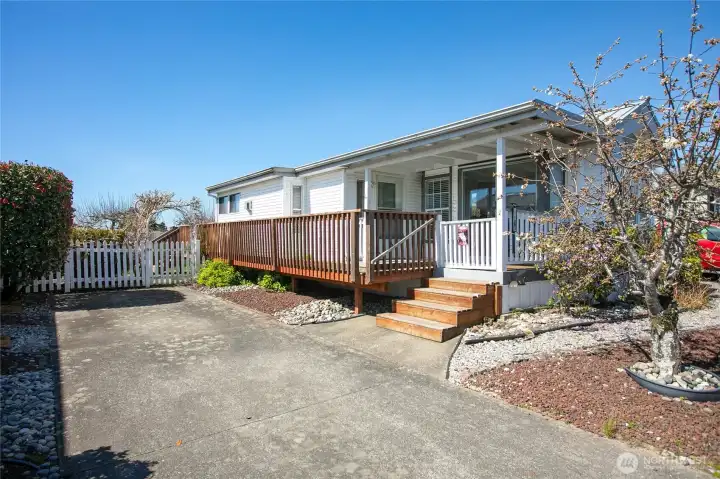 Nice size gated deck to sit out and enjoy the sunshine from