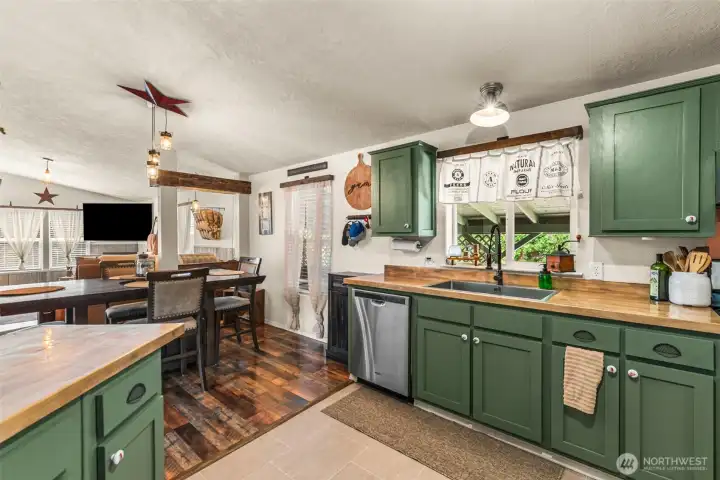 Open Concept kitchen Open Concept kitchen